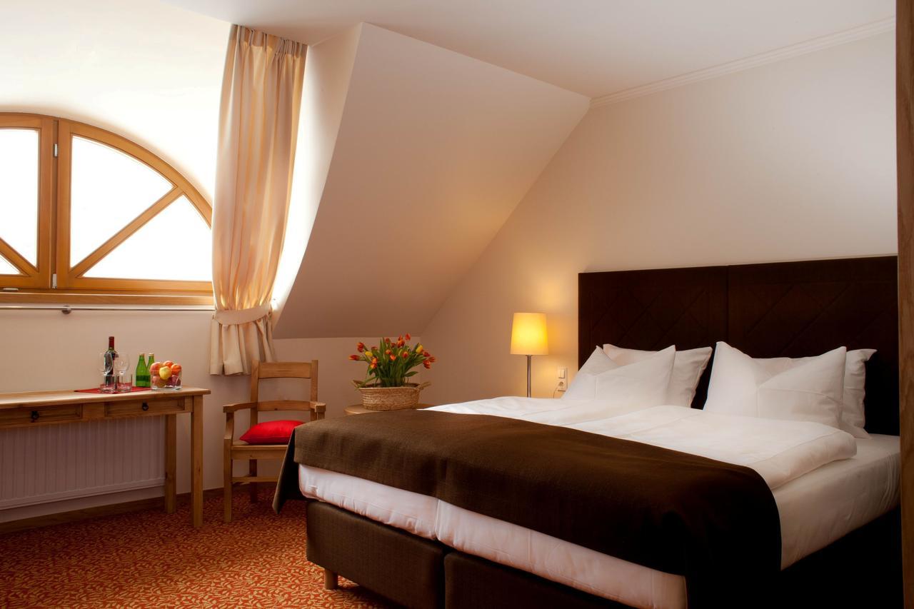 Hotel Zamek Bobolice Niegowa Esterno foto